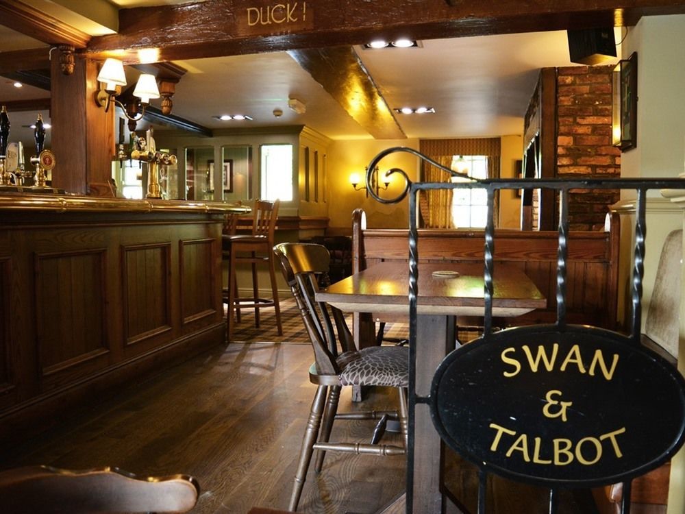 Swan & Talbot Inn ウェザビー エクステリア 写真