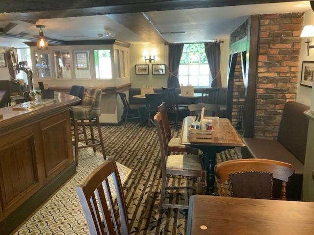 Swan & Talbot Inn ウェザビー エクステリア 写真